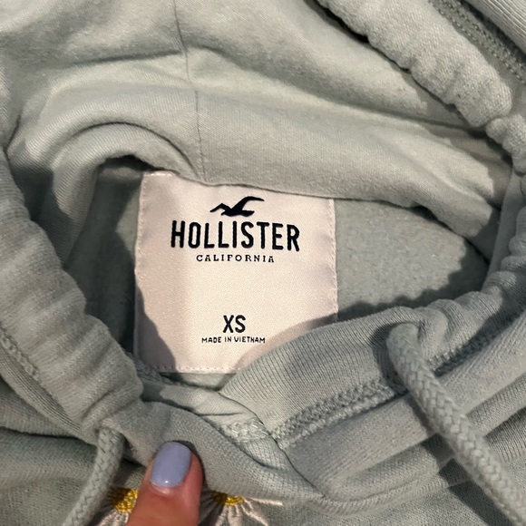 Women's/Teen - Hollister Cropped Long Sleeve Sweatshirt - MINT Shape - Size XS - Picture 4 of 9
